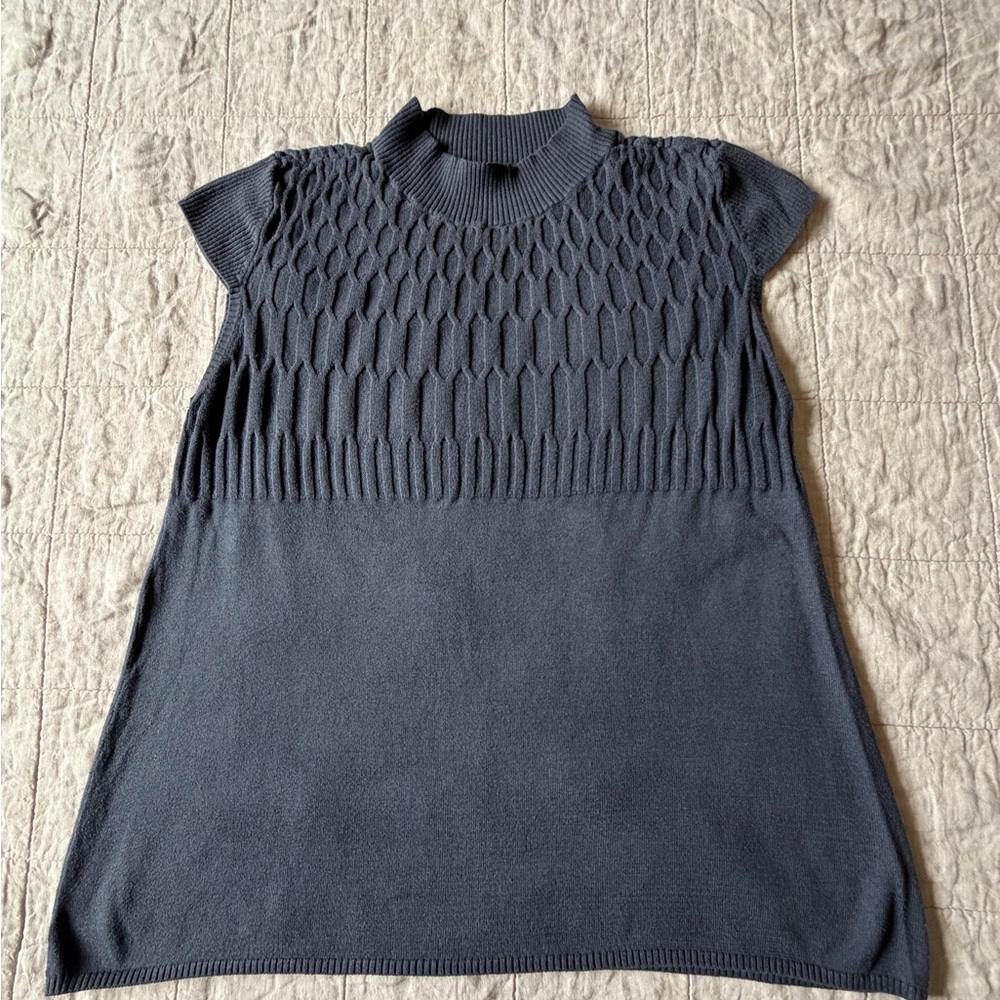 Banana Republic Cap Sleeve With Geometric Design Of Dark Gray Tunic Top Size XL